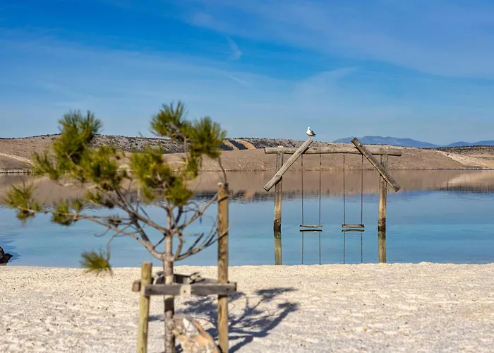 2 Bedroom Awesome In Casa vacanze
