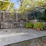 Σπίτι διακοπών 2 Bedroom Awesome In *
