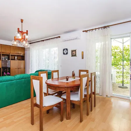 2 Bedroom Front In Ferienhaus
